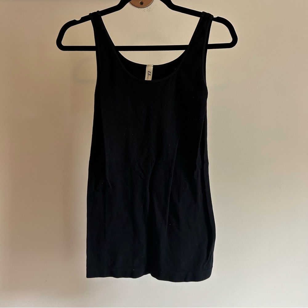 lizard thicket black tank top
